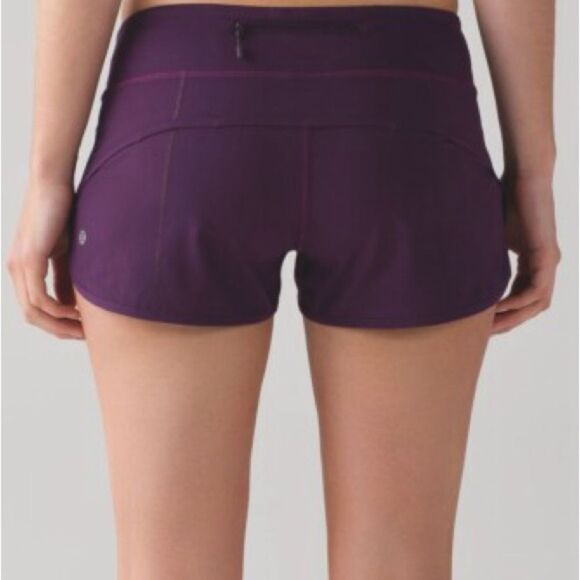 Lululemon speed 2.5” Shorts in darkest magenta - Picture 5 of 6